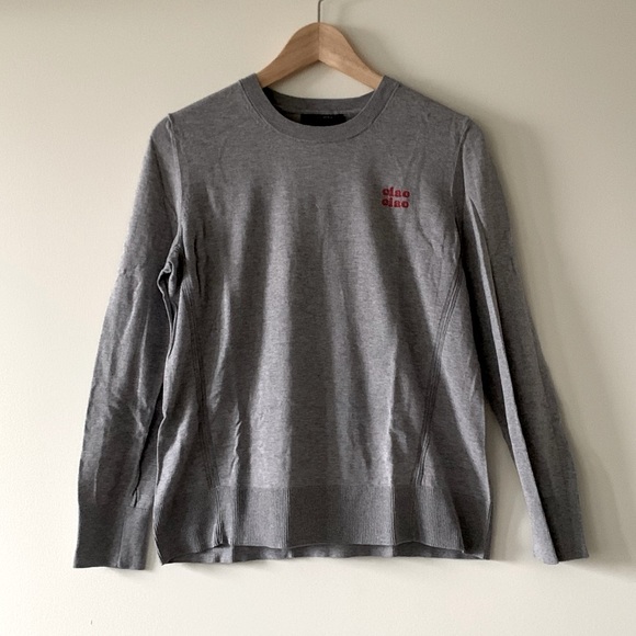 🩶 BR Ciao Ciao Grey Sweater, size M - Picture 2 of 5